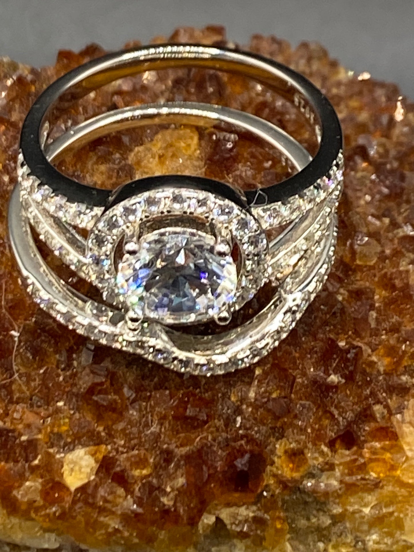 Circle Diamond Ring