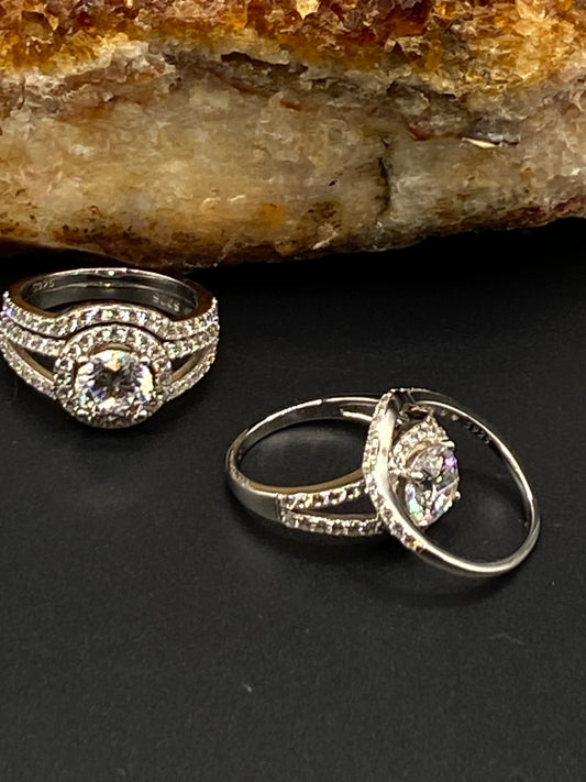 Circle Diamond Ring