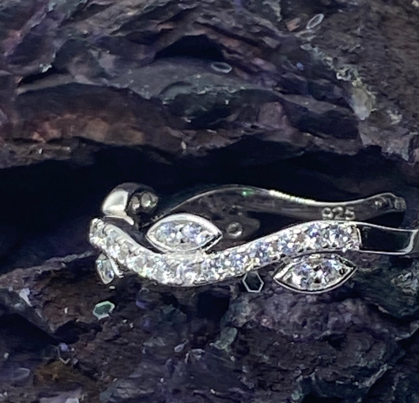 Diamond Leaf Ring